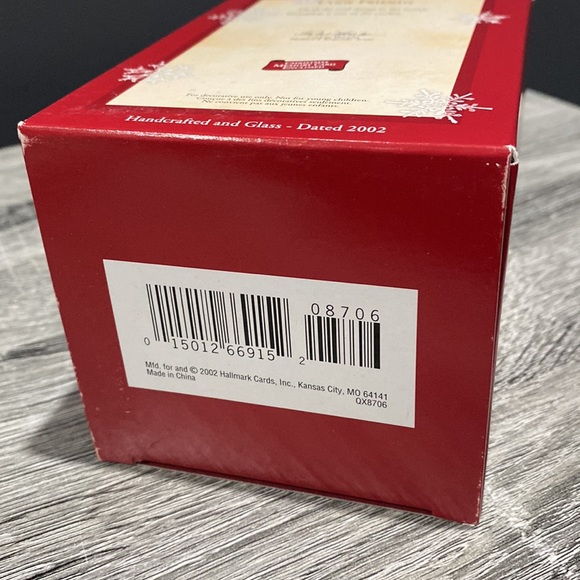 Hallmark | Cool Friends (2002) - Keepsake Ornament - Picture 7 of 15